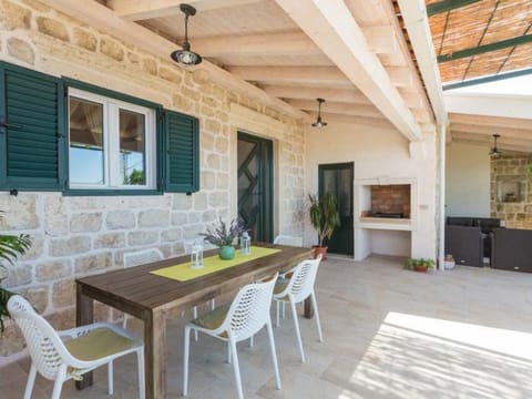 Traditionelles kroatisches Haus Dolina, Orašac Vacation rental in Dubrovnik-Neretva County