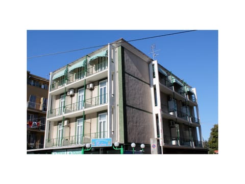 ILA2308 HOUSE PERLA 6 Apartment in Albisola Superiore