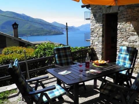 Ribolla Apartment in Colico