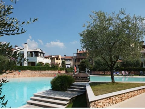 Garda Resort Village - 1 Schlafzimmer Superior Apartment in Peschiera del Garda