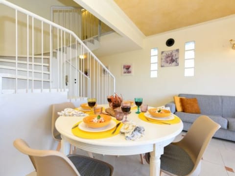 DesenzanoLoft Eden mit Seeblick und privatem Strand Apartment in Sirmione