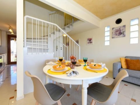 DesenzanoLoft Eden mit Seeblick und privatem Strand Apartment in Sirmione