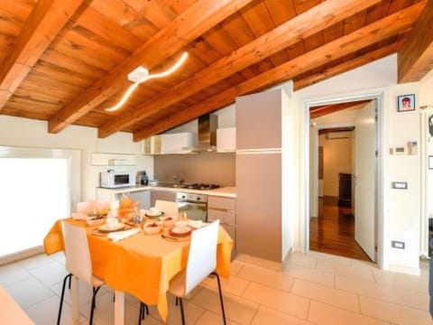 Desenzanoloft Surfing on the Lake Apartment in Desenzano del Garda