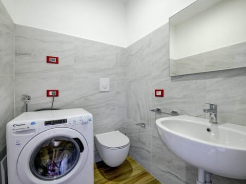 Desenzanoloft Palazzo Visconti - Luigi Visconti Apartment in Desenzano del Garda