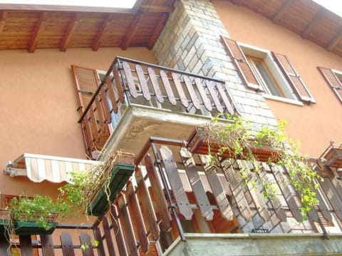 Wohnung mit schönem Garten Apartment in Brenzone sul Garda