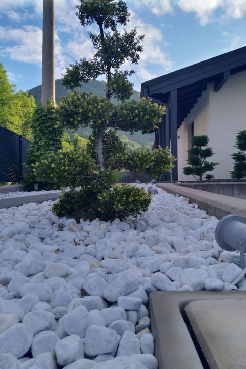 Wunderschönes Ferienhaus mit Pool und 360° Blick Vacation rental in Friuli-Venezia Giulia