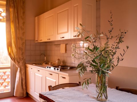 Drei-Zimmer-Panorama-Wohnung mit Terrasse und Sommerpool Apartment in Pesaro