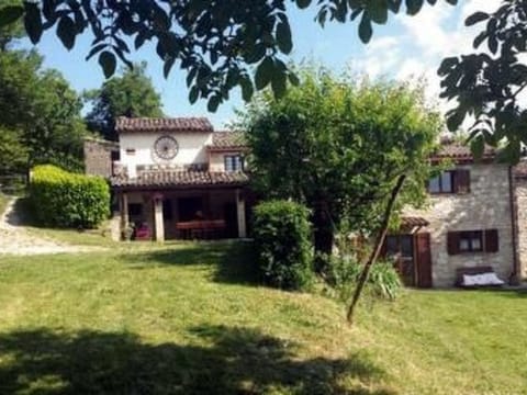 Landhaus mit einer atemberaubenden Aussicht, Vacation rental in Marche