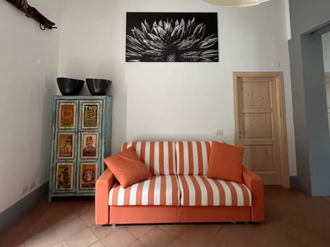 'Orion' mit Terrasse Vacation rental in Marche