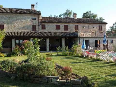 Erschwingliche Villa mit privatem Pool Vacation rental in Marche