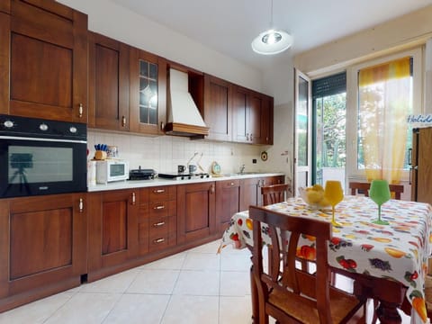 für 4 Personen ca. 110 m&sup2; in Pegli, Norditalien (Ligurien) Apartment in Genoa