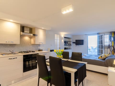 Einzimmerwohnung mit Terrasse und Blick auf den Berg Apartment in Rapallo