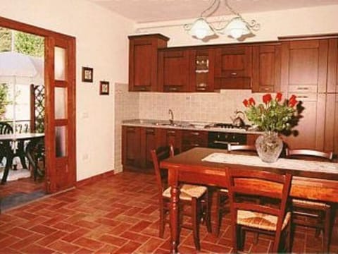 mit möbliertem Balkon Apartment in Province of Massa and Carrara