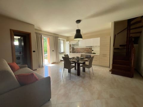 'Il Bosco' mit Terrasse Apartment in Liguria