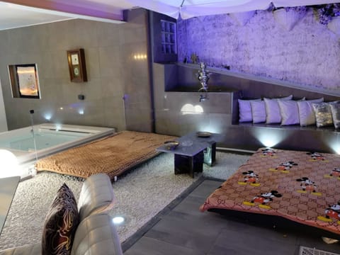 Vip Garten Whirlpool mit Meerblick im Herzen der Stadt Vacation rental in La Spezia