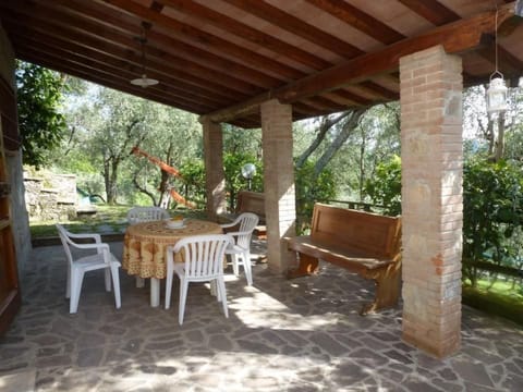 Rustico inmitten eines Olivenhainens Vacation rental in Emilia-Romagna