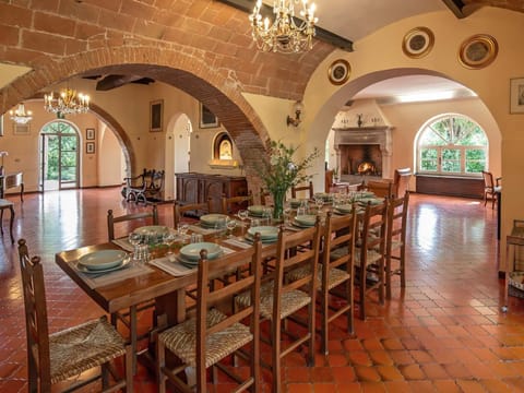 Haus in Cetona mit privatem Parkplatz Vacation rental in Umbria