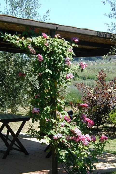 Wohnung mit Garten in Barberino Tavarnelle Apartment in Castellina in Chianti
