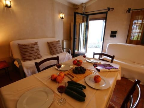 in Castiglione Del Lago mit Garten, Grill und Terrasse Apartment in Umbria