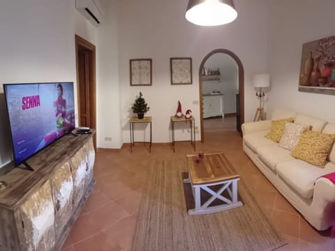 'KiKi House Bracciano' Apartment in Bracciano