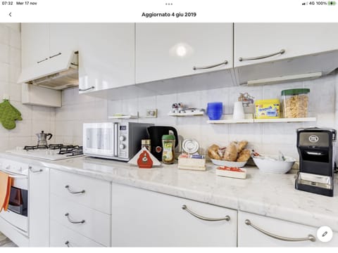 mit Balkon Apartment in Rome