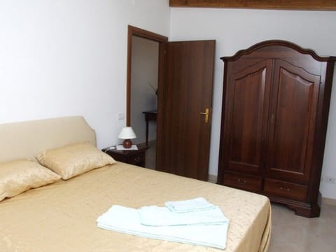 Wohnung 'Ivy' mit privatem Garten Apartment in Sant Agnello