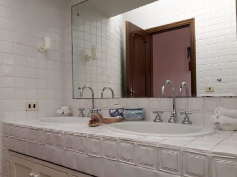 Villa le Olivine Less then 5 min to Sorrento Apartment in Sorrento