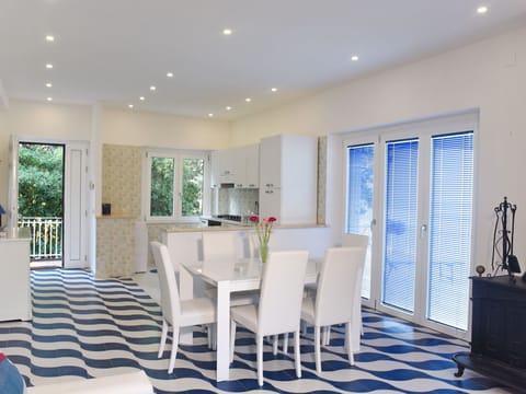 mit Meerblick und großer Terrasse Apartment in Castellabate