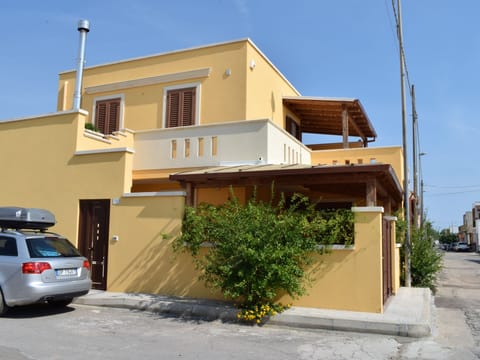 Wohnung 'Beccaria' mit Balkon Apartment in Torre San Giovanni