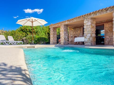 Villetta Corallo mit Aussicht und wenige Meter vom Meer entfernt Apartment in Sardinia