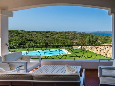 Villa Smeralda mit privatem Pool und atemberaubendem Blick auf den Maddalena-Ar Vacation rental in Sardinia