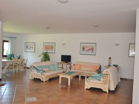 Apt. Eldi 1B, mit gemeinsamem Schwimmbad Apartment in San Teodoro