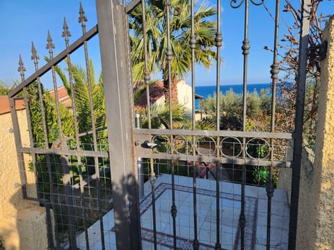 Casa Giusy mit Terrasse und Meerblick Vacation rental in Costa Rei