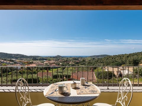 Haus mit Panoramablick in Chia in natürlicher Umgebung Apartment in Chia