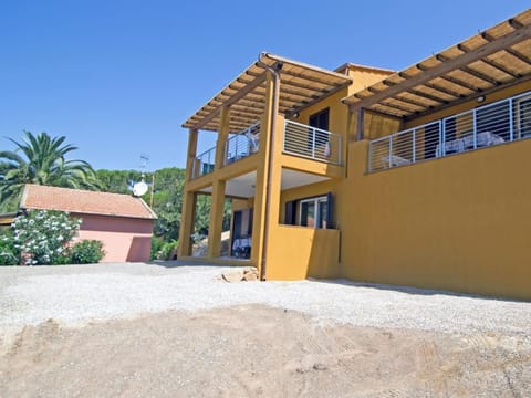 'Artemis2' mit Terrasse Apartment in Capoliveri