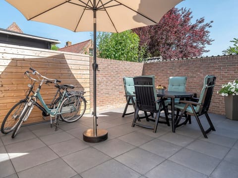 Schönes Ferienhaus in Aagtekerke mit Eigener Terrasse Vacation rental in Domburg