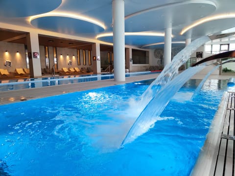 Pool Indoor
