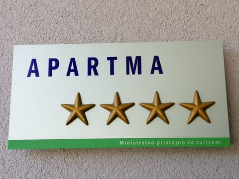 mit Balkon Apartment in Bled