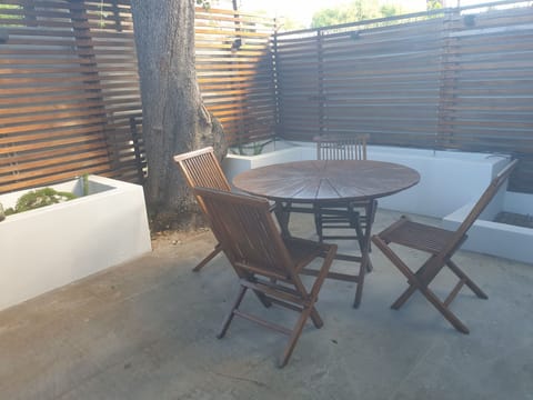 Kleines Ferienhaus in Deurdrif mit Privatem Garten Vacation rental in Cape Town