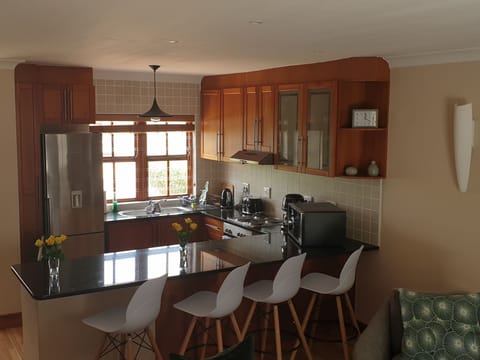 in Kirstenhof mit Privatem Garten Vacation rental in Cape Town