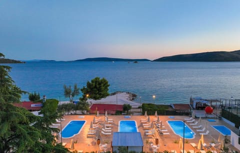 pool