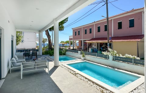 pool