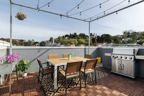 Silver Lake Rooftop Apartment in Echo Park