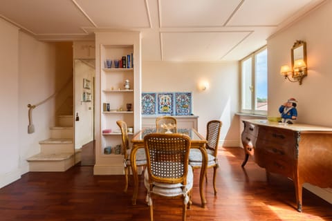 Dolce Luna Apartment in Viareggio