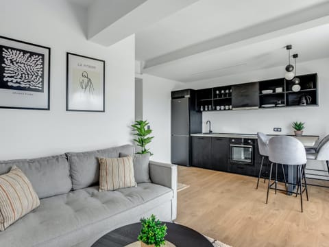 Electric Thessaloniki Apartment in Thessaloniki