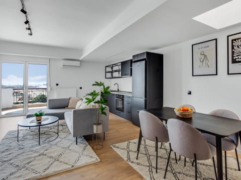 Sunrise Sanctuary Apartment in Thessaloniki