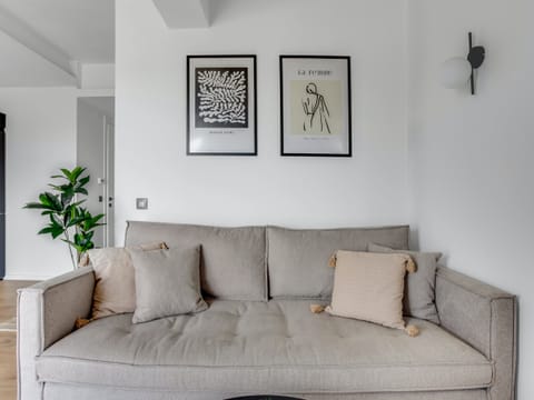 Architect's Haven Apartment in Thessaloniki