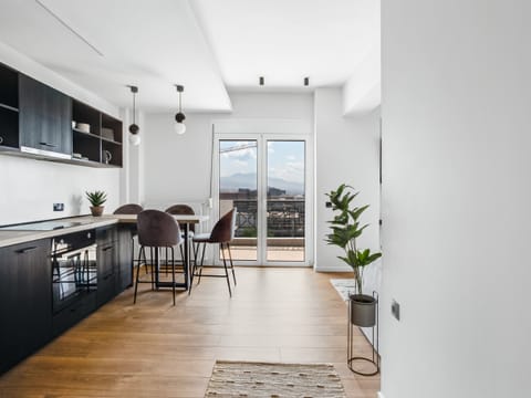 Sunlit Port Apartment in Thessaloniki