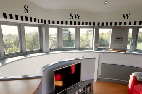 The Windmill Tower Apartment in Cherwell District