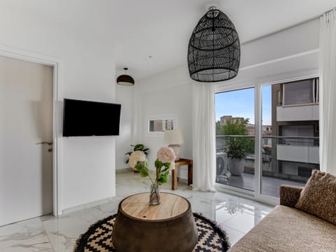 Artistic Getaway Apartment in Thessaloniki